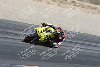 media/Apr-18-2025-CVMA Friday Practice (Fri) [[88baa45499]]/Racer 3/Session 3 (Turn 6 Inside)/
